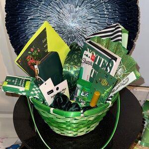 ST PATTYS DAY GIFTBASKET GIVEAWAY